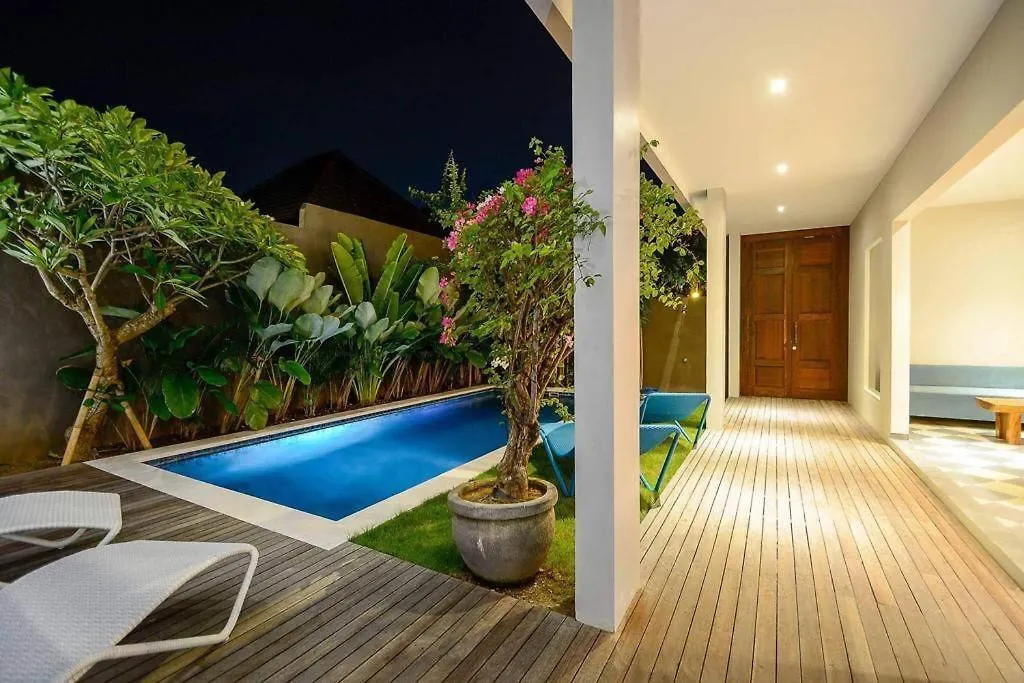 Cosy 1 Bd Pvt Apartment With Shared Kitchen And Pool Seminyak  0*, Seminyak (Bali)